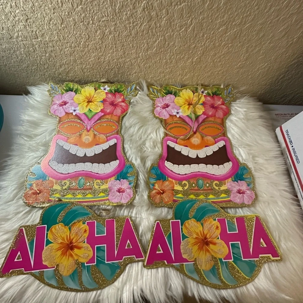 💜3/$15💜 9 pieces Tropical Aloha Party Banner with Gold Glitter Accents
